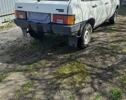 Белый ВАЗ 2109, объемом двигателя 1.3 л и пробегом 95 тыс. км за 3000 $, фото 1 на Automoto.ua