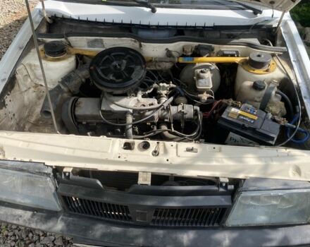 ВАЗ 2109 1988 в Кропивницком (Кировограде) на Automoto.ua Белый ВАЗ 2109, объемом двигателя 1.3 л и пробегом 300 тыс. км за 900 $, фото 10 на Automoto.ua