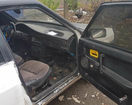 Белый ВАЗ 2109, объемом двигателя 1.3 л и пробегом 250 тыс. км за 800 $, фото 7 на Automoto.ua