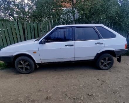 Белый ВАЗ 2109, объемом двигателя 1.5 л и пробегом 200 тыс. км за 1000 $, фото 1 на Automoto.ua