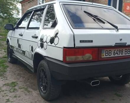 Белый ВАЗ 2109, объемом двигателя 1.5 л и пробегом 230 тыс. км за 800 $, фото 4 на Automoto.ua