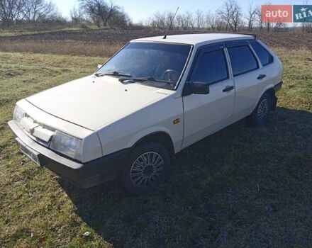 Белый ВАЗ 2109, объемом двигателя 1.3 л и пробегом 100 тыс. км за 1700 $, фото 2 на Automoto.ua