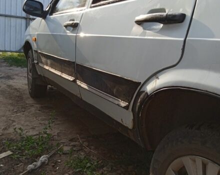 Белый ВАЗ 2109, объемом двигателя 1.3 л и пробегом 590 тыс. км за 879 $, фото 3 на Automoto.ua