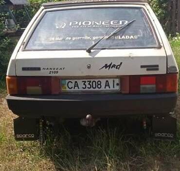 Белый ВАЗ 2109, объемом двигателя 1.5 л и пробегом 41 тыс. км за 1202 $, фото 2 на Automoto.ua