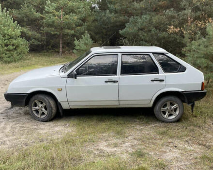 Белый ВАЗ 2109, объемом двигателя 1.3 л и пробегом 399 тыс. км за 900 $, фото 2 на Automoto.ua