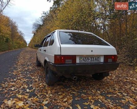 Белый ВАЗ 2109, объемом двигателя 1.6 л и пробегом 27 тыс. км за 900 $, фото 3 на Automoto.ua