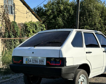 ВАЗ 2109 1990 в Кропивницком (Кировограде) на Automoto.ua Белый ВАЗ 2109, объемом двигателя 1.5 л и пробегом 130 тыс. км за 2000 $, фото 8 на Automoto.ua
