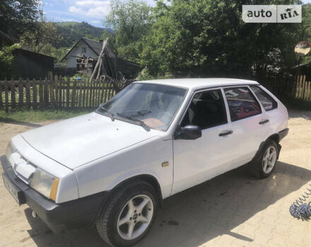 Белый ВАЗ 2109, объемом двигателя 1.5 л и пробегом 87 тыс. км за 570 $, фото 3 на Automoto.ua
