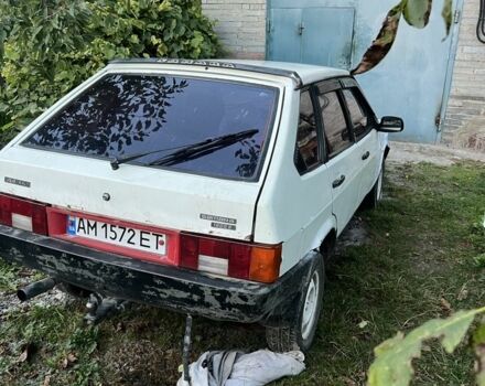 Белый ВАЗ 2109, объемом двигателя 1.5 л и пробегом 300 тыс. км за 426 $, фото 2 на Automoto.ua