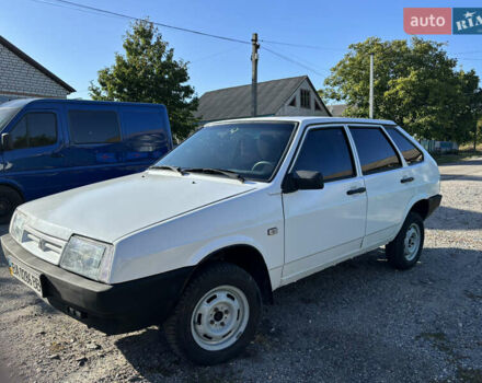 ВАЗ 2109 1990 в Кропивницком (Кировограде) на Automoto.ua Белый ВАЗ 2109, объемом двигателя 1.5 л и пробегом 130 тыс. км за 2000 $, фото 10 на Automoto.ua