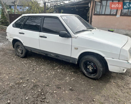 Белый ВАЗ 2109, объемом двигателя 0 л и пробегом 158 тыс. км за 950 $, фото 2 на Automoto.ua