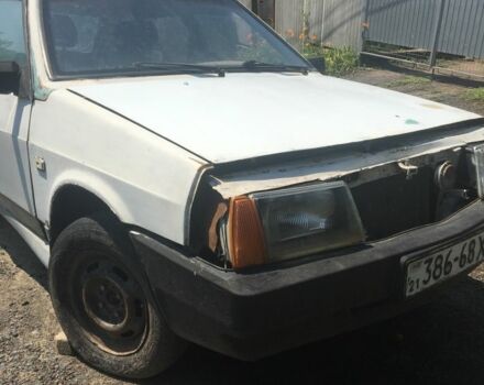 Белый ВАЗ 2109, объемом двигателя 1.6 л и пробегом 289 тыс. км за 400 $, фото 2 на Automoto.ua