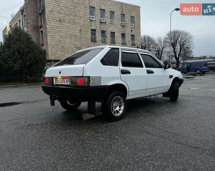 Белый ВАЗ 2109, объемом двигателя 1.5 л и пробегом 100 тыс. км за 1590 $, фото 1 на Automoto.ua