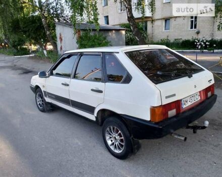 Белый ВАЗ 2109, объемом двигателя 1.5 л и пробегом 200 тыс. км за 950 $, фото 2 на Automoto.ua