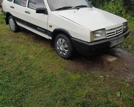 Белый ВАЗ 2109, объемом двигателя 1.5 л и пробегом 300 тыс. км за 700 $, фото 7 на Automoto.ua