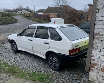 Белый ВАЗ 2109, объемом двигателя 1.5 л и пробегом 10 тыс. км за 850 $, фото 2 на Automoto.ua