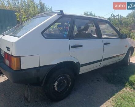 Белый ВАЗ 2109, объемом двигателя 1.3 л и пробегом 200 тыс. км за 793 $, фото 3 на Automoto.ua