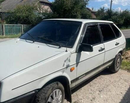 Белый ВАЗ 2109, объемом двигателя 1.5 л и пробегом 200 тыс. км за 1205 $, фото 3 на Automoto.ua