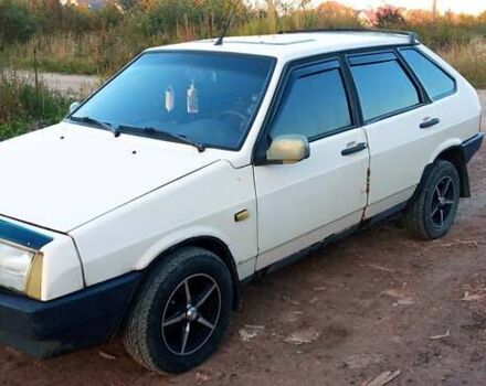 ВАЗ 2109 1991 у Львові на Automoto.ua Білий ВАЗ 2109, об'ємом двигуна 1.3 л та пробігом 50 тис. км за 800 $, фото 2 на Automoto.ua