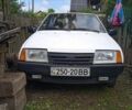 Белый ВАЗ 2109, объемом двигателя 1.5 л и пробегом 240 тыс. км за 650 $, фото 1 на Automoto.ua