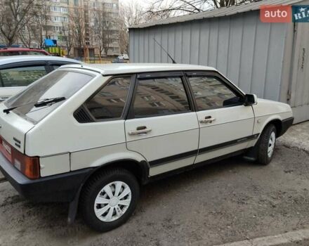 Белый ВАЗ 2109, объемом двигателя 0 л и пробегом 210 тыс. км за 2100 $, фото 3 на Automoto.ua