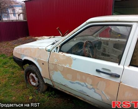 Білий ВАЗ 2109, об'ємом двигуна 1.5 л та пробігом 280 тис. км за 300 $, фото 1 на Automoto.ua