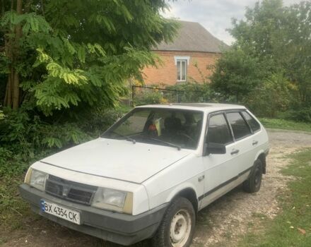 Белый ВАЗ 2109, объемом двигателя 1.3 л и пробегом 3 тыс. км за 650 $, фото 2 на Automoto.ua
