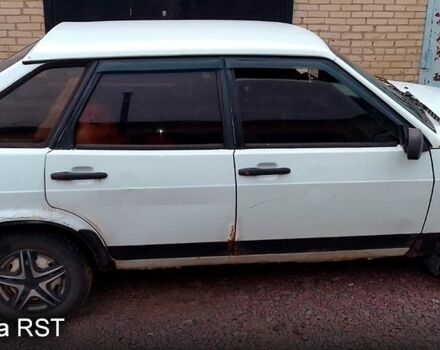 Білий ВАЗ 2109, об'ємом двигуна 1.1 л та пробігом 265 тис. км за 700 $, фото 2 на Automoto.ua