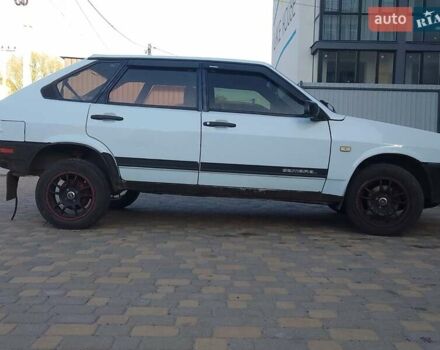 Білий ВАЗ 2109, об'ємом двигуна 1.5 л та пробігом 15 тис. км за 1199 $, фото 3 на Automoto.ua