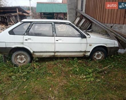 Білий ВАЗ 2109, об'ємом двигуна 1.5 л та пробігом 200 тис. км за 350 $, фото 5 на Automoto.ua