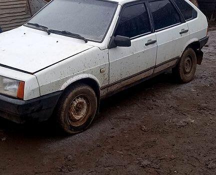 Белый ВАЗ 2109, объемом двигателя 1.5 л и пробегом 356 тыс. км за 700 $, фото 4 на Automoto.ua