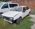 Белый ВАЗ 2109, объемом двигателя 0 л и пробегом 100 тыс. км за 700 $, фото 1 на Automoto.ua