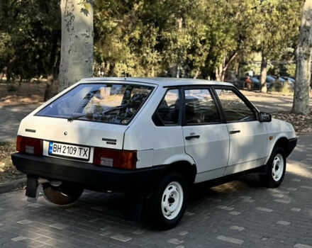 Белый ВАЗ 2109, объемом двигателя 1.5 л и пробегом 105 тыс. км за 3000 $, фото 2 на Automoto.ua