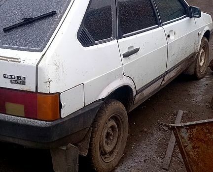 Белый ВАЗ 2109, объемом двигателя 1.5 л и пробегом 356 тыс. км за 700 $, фото 2 на Automoto.ua