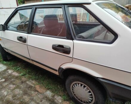 Белый ВАЗ 2109, объемом двигателя 1.3 л и пробегом 134 тыс. км за 1400 $, фото 5 на Automoto.ua