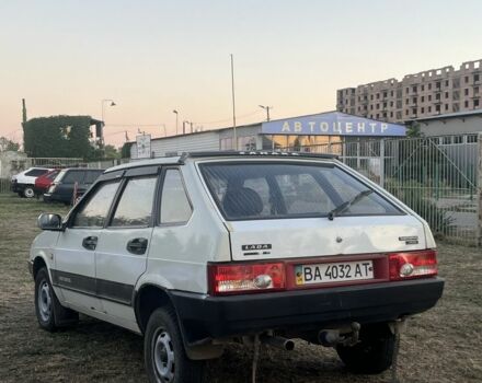 Белый ВАЗ 2109, объемом двигателя 1.5 л и пробегом 250 тыс. км за 1300 $, фото 5 на Automoto.ua