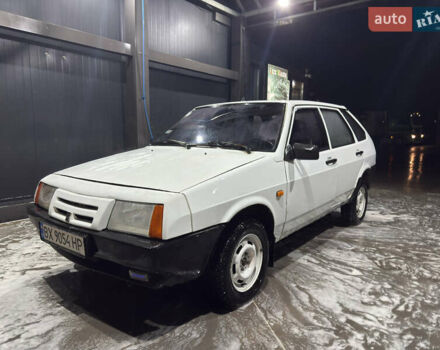 Белый ВАЗ 2109, объемом двигателя 1.1 л и пробегом 180 тыс. км за 950 $, фото 1 на Automoto.ua