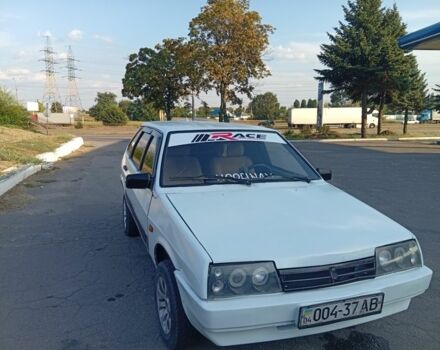 Белый ВАЗ 2109, объемом двигателя 1.3 л и пробегом 1000 тыс. км за 824 $, фото 2 на Automoto.ua