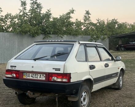 Белый ВАЗ 2109, объемом двигателя 1.5 л и пробегом 250 тыс. км за 1300 $, фото 3 на Automoto.ua