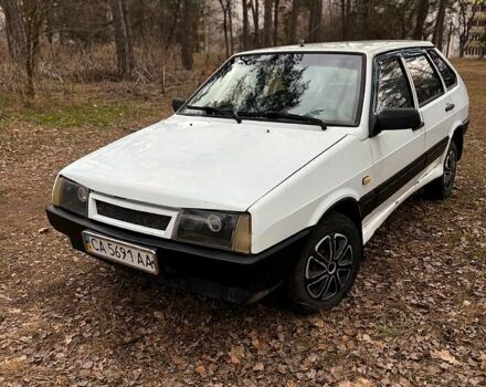Белый ВАЗ 2109, объемом двигателя 1.3 л и пробегом 350 тыс. км за 900 $, фото 2 на Automoto.ua