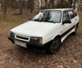 Белый ВАЗ 2109, объемом двигателя 1.3 л и пробегом 350 тыс. км за 900 $, фото 2 на Automoto.ua