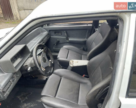 Белый ВАЗ 2109, объемом двигателя 1.5 л и пробегом 200 тыс. км за 650 $, фото 6 на Automoto.ua