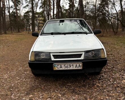 Белый ВАЗ 2109, объемом двигателя 1.3 л и пробегом 350 тыс. км за 900 $, фото 1 на Automoto.ua