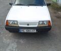 Белый ВАЗ 2109, объемом двигателя 1.5 л и пробегом 333 тыс. км за 1100 $, фото 1 на Automoto.ua