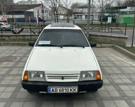Белый ВАЗ 2109, объемом двигателя 1.5 л и пробегом 210 тыс. км за 2200 $, фото 1 на Automoto.ua