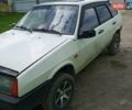 Белый ВАЗ 2109, объемом двигателя 1.5 л и пробегом 200 тыс. км за 1000 $, фото 1 на Automoto.ua