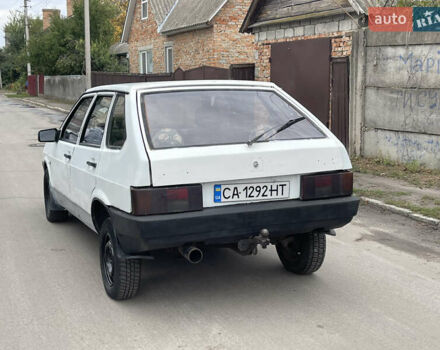 Белый ВАЗ 2109, объемом двигателя 1.5 л и пробегом 200 тыс. км за 650 $, фото 4 на Automoto.ua