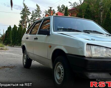Белый ВАЗ 2109, объемом двигателя 1.5 л и пробегом 200 тыс. км за 420 $, фото 2 на Automoto.ua