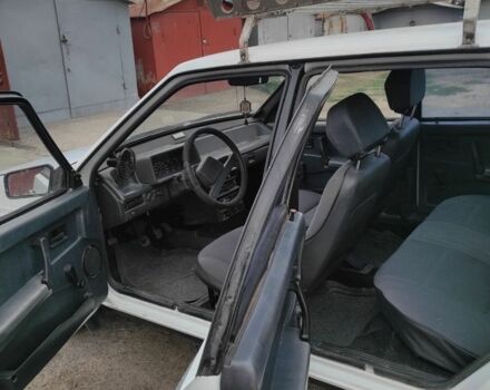 Белый ВАЗ 2109, объемом двигателя 1.3 л и пробегом 37 тыс. км за 1500 $, фото 3 на Automoto.ua