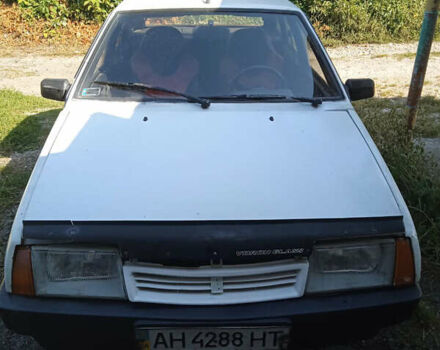 Белый ВАЗ 2109, объемом двигателя 1.5 л и пробегом 72 тыс. км за 425 $, фото 2 на Automoto.ua